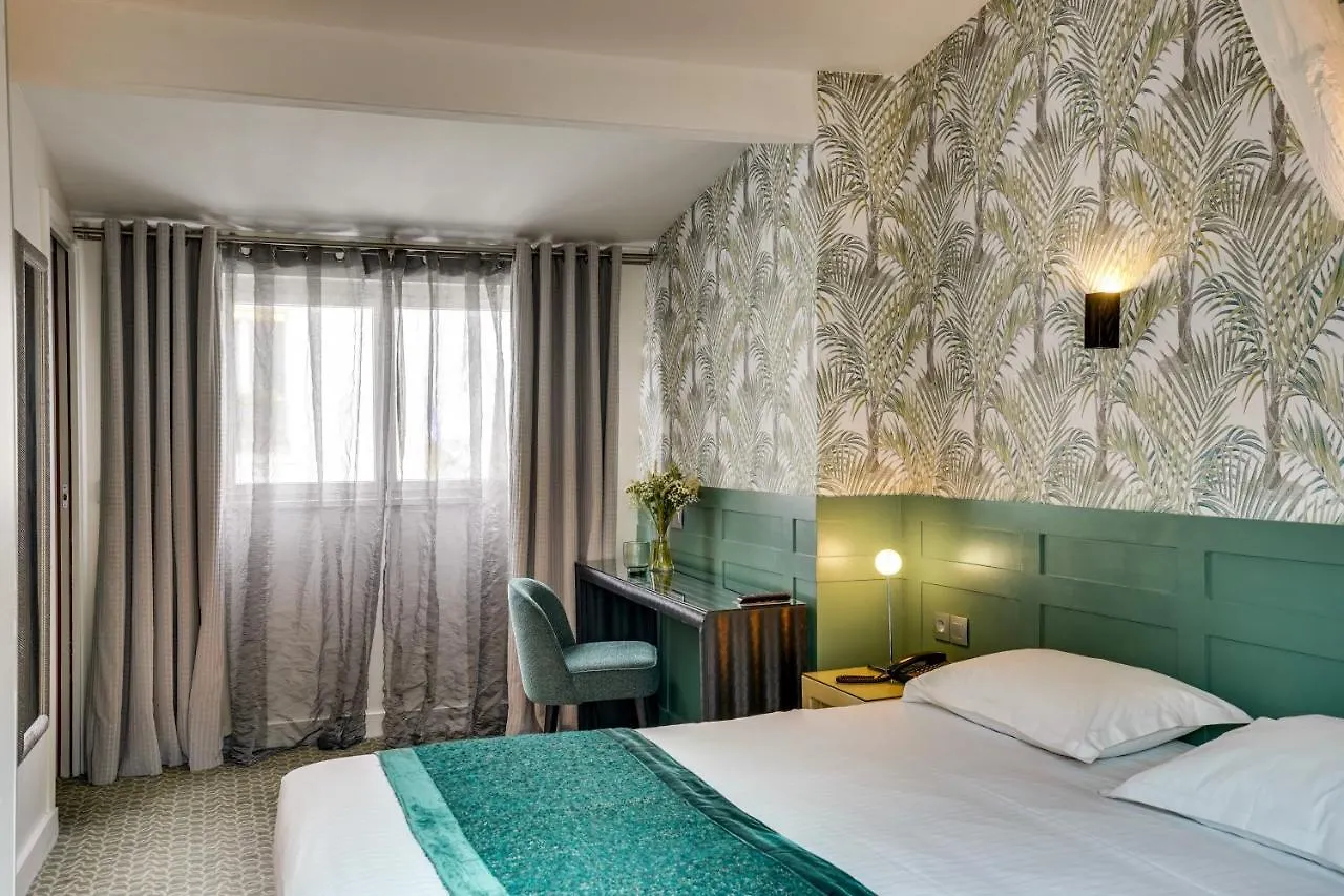 Passy Eiffel 3* Париж