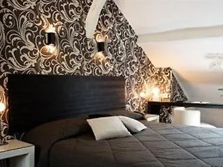 Passy Eiffel Hotel 3*